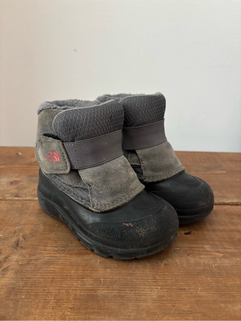 Toddler North Face Alpenglow Winter Snow Boots Gray Infant Size 8